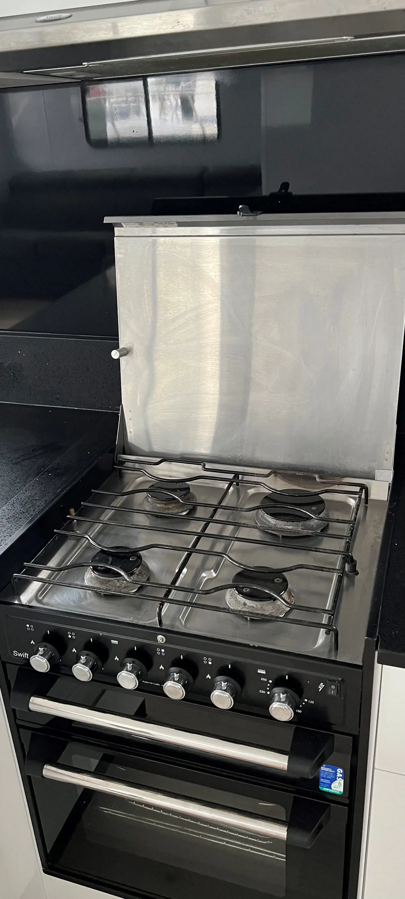 gas oven & 4 burner cooktop